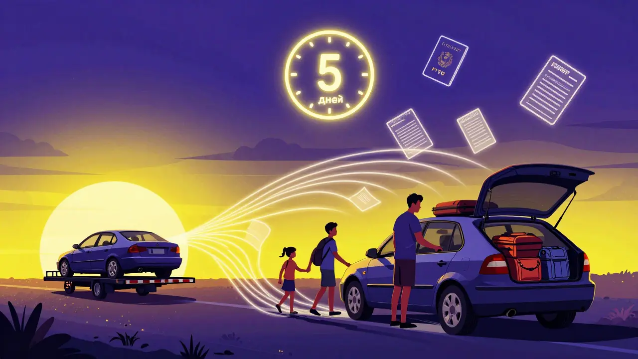 Семья загружает багаж в подменный автомобиль, оригинальный автомобиль на эвакуаторе, стиль Вес Вильсона.